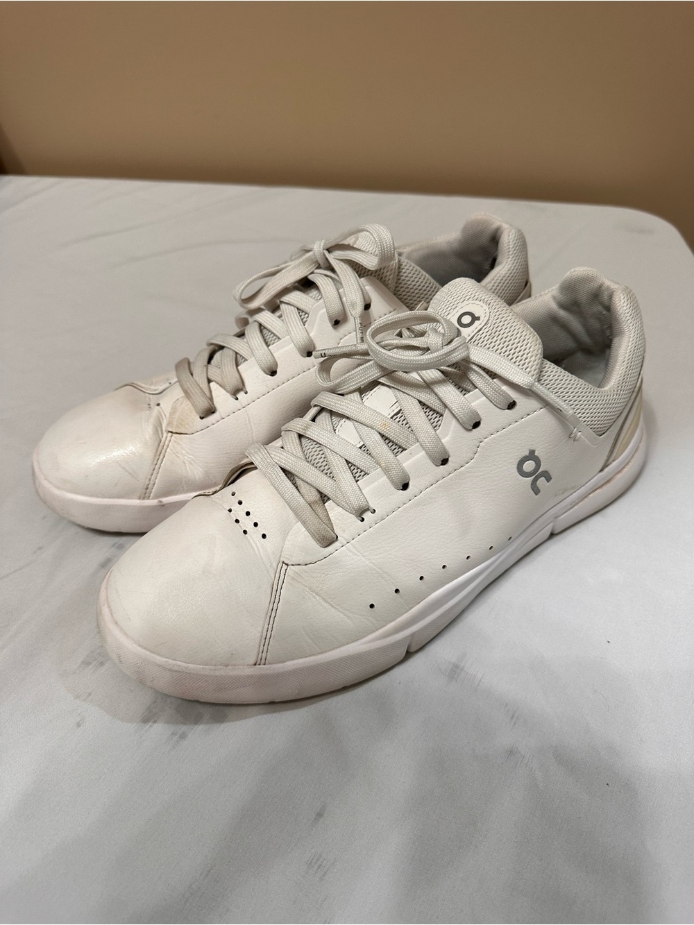 On Cloud THE ROGER Advantage men’s tennis shoes